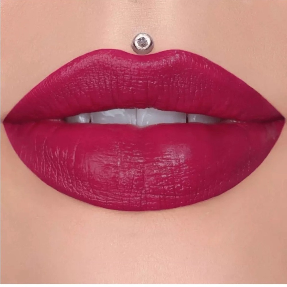 Jeffree Star Cosmetics Velvet Trap Lipstick Major Attitude
